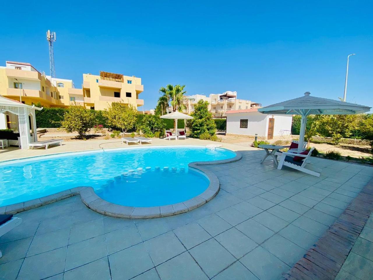 One In A Compound With The Swimming Pool * Hurghada